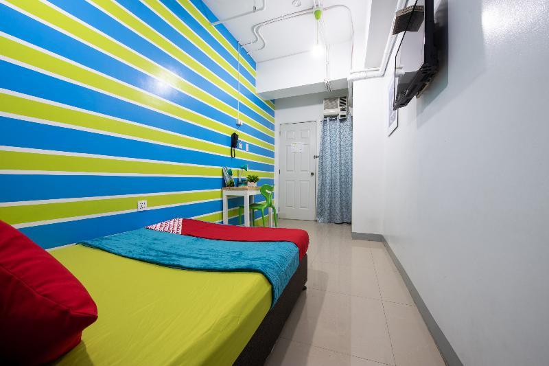 Oyo 501 Yuj Inn Pasay Exterior foto
